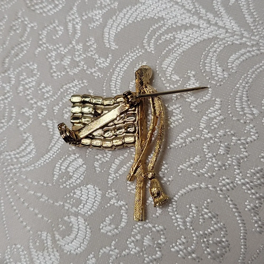 Unbranded American Flag Brooch Women Small Gold Red White Blue Rhinestone Tassel